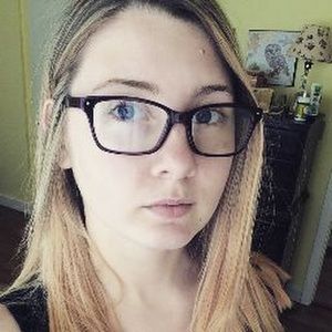 Meet your Posher, Corina